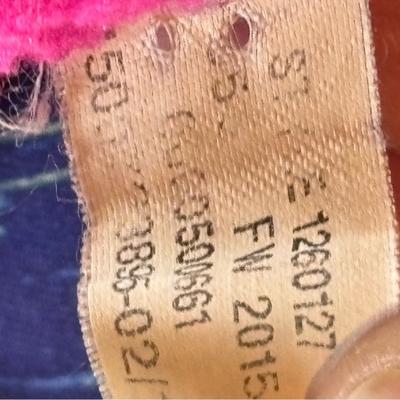 Under Armour Vibrant Pink Sweatshirt - Picture 3 of 10